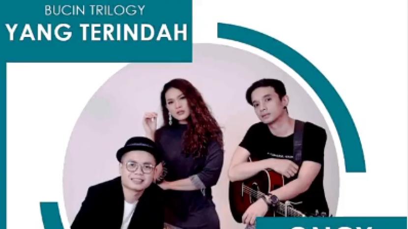 Oncy Ungu mengajak Maya Muaya dan Zwingly Tanauma menyanyikan lagu terbarunya, Yang Terindah.