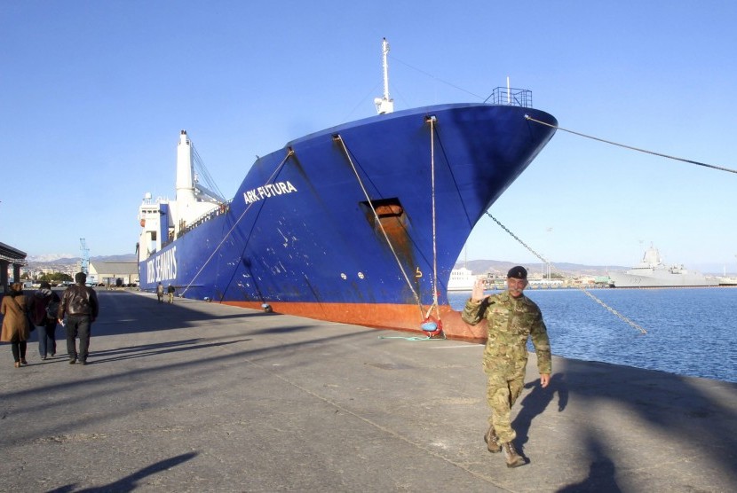 One of two cargo ships intended to take part in a Danish-Norwegian mission to transport chemical agents out of Syria docks in Limassol, December 14, 2013. (File photo)