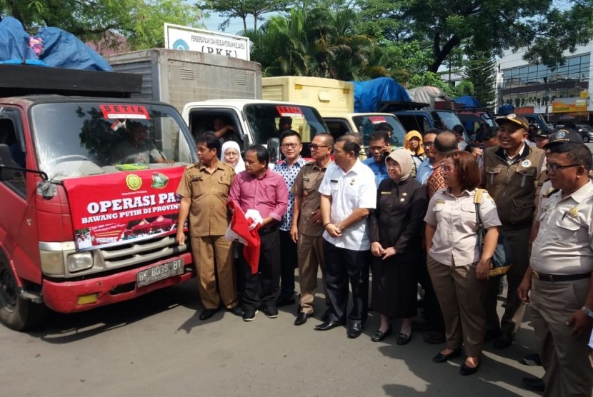 Operasi pasar bawang putih di Smatra Utara