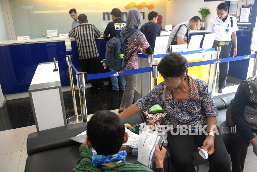 Libur Panjang, 148 Kantor Cabang Bank Mandiri Tetap Buka | Republika Online