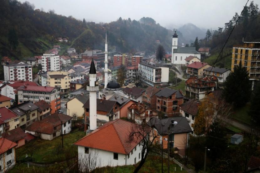 Kota Srebrenica di Bosnia yang terdapat mendapat korban pembunuhan pada konflik seusai pecahnya Yogoslavia pada ada dekade 1990-an.