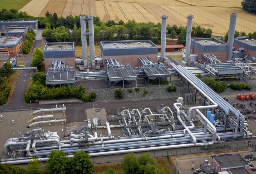 Pabrik penyimpanan gas Reckrod digambarkan di dekat Eiterfeld, Jerman tengah, Kamis, 14 Juli 2022, setelah pipa Nord Stream 1 ditutup karena pemeliharaan. Pasokan gas yang terhenti ke Jerman membuat kemungkinan situasi semakin memburuk