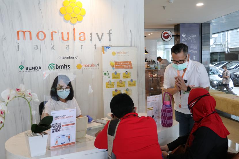 Pada  hari pelanggan nasional (Harpelnas) pada 4 Semptember lalu, Morula IVF Indonesia menggelar  aktivitas pelayanan yang langsung dilakukan oleh jajaran Direksi dan Management kepada para pasien yang datang ke seluruh klinik dengan tetap menjalankan protokol kesehatan