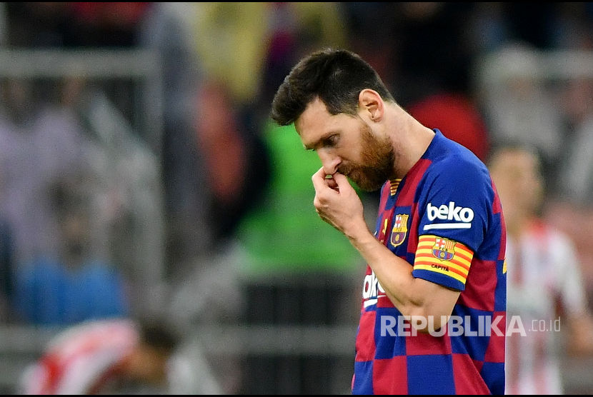 Ekspresi bintang Barcelona Lionel Messi usai laga antara Barcelona melawan Atletico Madrid.