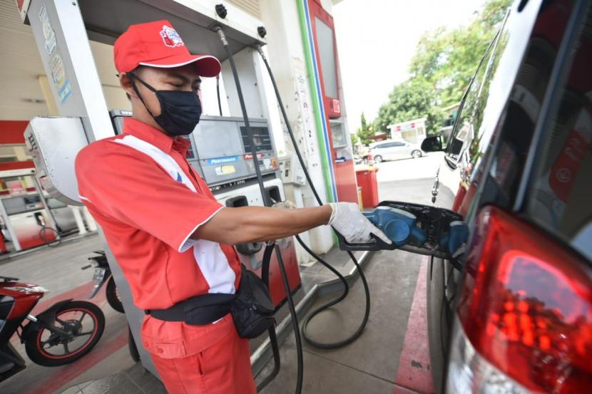 PT Pertamina Patra Niaga Regional Jawa Bagian Tengah memproyeksikan kenaikan konsumsi bahan bakar minyak (BBM) di eks Karesidenan Surakarta atau Solo Raya mencapai enam persen, (ilustrasi).