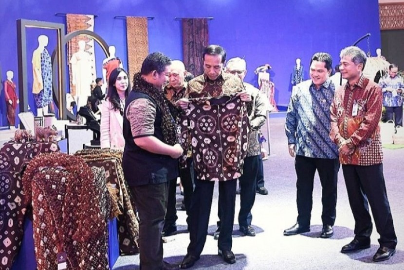 pada pameran UMKM di Jakarta, Presiden RI Joko Widodo pun tampak memborong Gambo Muba. Bahkan, sebelumnya ibu negara RI Iriana Joko Widodo juga tampak memuji dan mengagumi produk Gambo Muba yang berasal dari olahan limba getah Gambir.