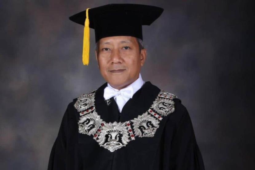 Pakar hukum bidang Hak atas Kekayaan Intelektual dan Telematika Fakultas Hukum Universitas Indonesia (FH UI), Edmon Makarim.