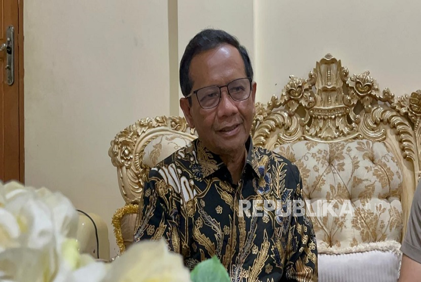 Terdakwa Thomas Trikasih Lembong atau Tom Lembong usai menjalani sidang pembacaan putusan di Pengadilan Negeri Tipikor, Jakarta, Senin (30/6/2025). Majelis Hakim menjatuhkan hukuman kepada mantan Menteri Perdagangan Tom Lembong dengan pidana 4 tahun dan enam bulan penjara, denda Rp750 juta subsider 6 bulan kurungan dalam kasus dugaan korupsi impor gula.