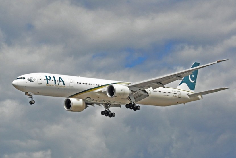 Pakistan International Airlines. AS Larang penerbangan Pakistan International Airlines. Ilustrasi.