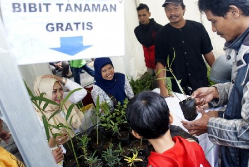 Pameran hasil pertanian pada acara Bandung Agri Market (BAM) yang diselengarakan Dinas Pertanian dan Ketahanan Pangan Kota Bandung, Jawa Barat, Ahad  (13/12)