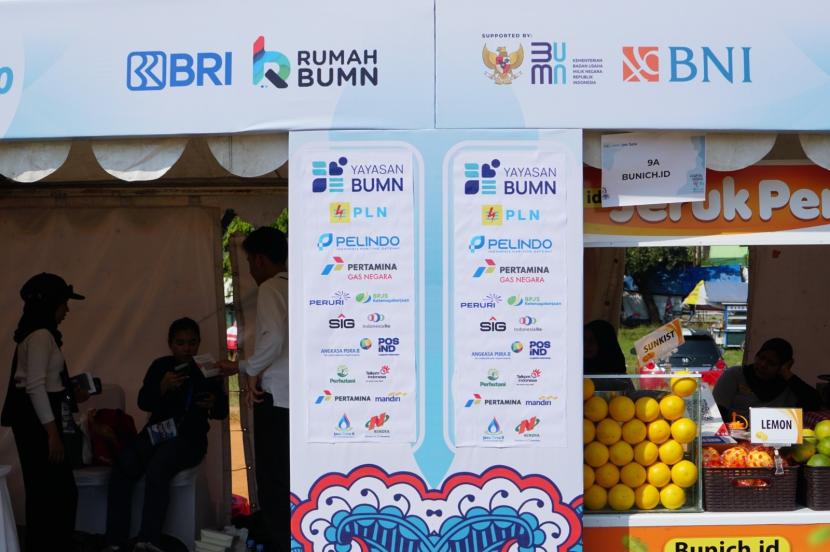 Pameran Karya Nyata Festival yang diikuti berbagai UMKM binaan Kementerian BUMN.