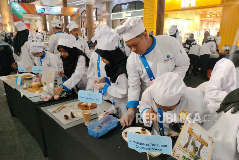 Pameran kreasi menu karya peserta didik BMD Culinary School, Budi Mulia Dua (BMD) Culinary Festival #4, kembali digelar di Sleman City Hall (SCH), Sabtu (7/12/2024).