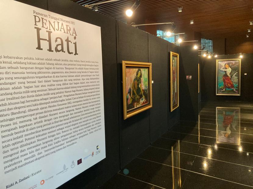 Pameran tunggal bertajuk Penjara Hati di Energi Building Jakarta pada 14-16 Juni 2023.