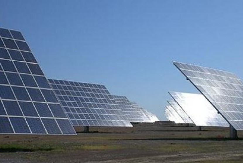 Panel pengumpul tenaga surya