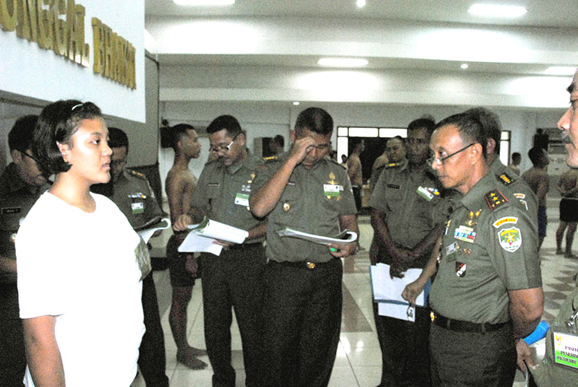 Pangdam Jaya, Mayjen TNI Mulyono meninjau langsung pelaksanaan seleksi catar Akmil