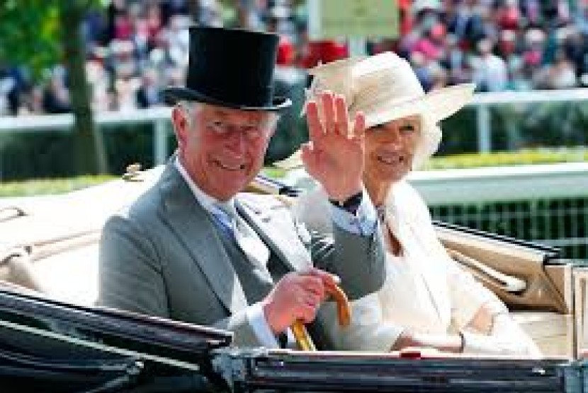 Pangeran Charles dan istrinya, Camilla