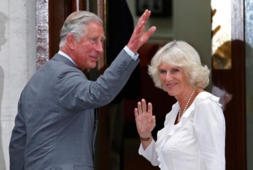 Pangeran Charles dan istrinya Camilla