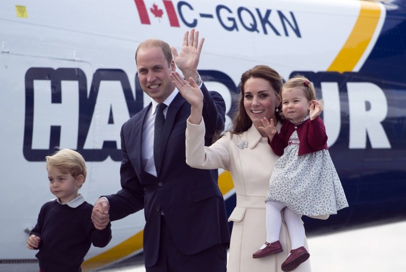 Pangeran William dan Duchess of Cambridge bersama dua anak mereka dalam kunjungan kerajaan di Kanada.