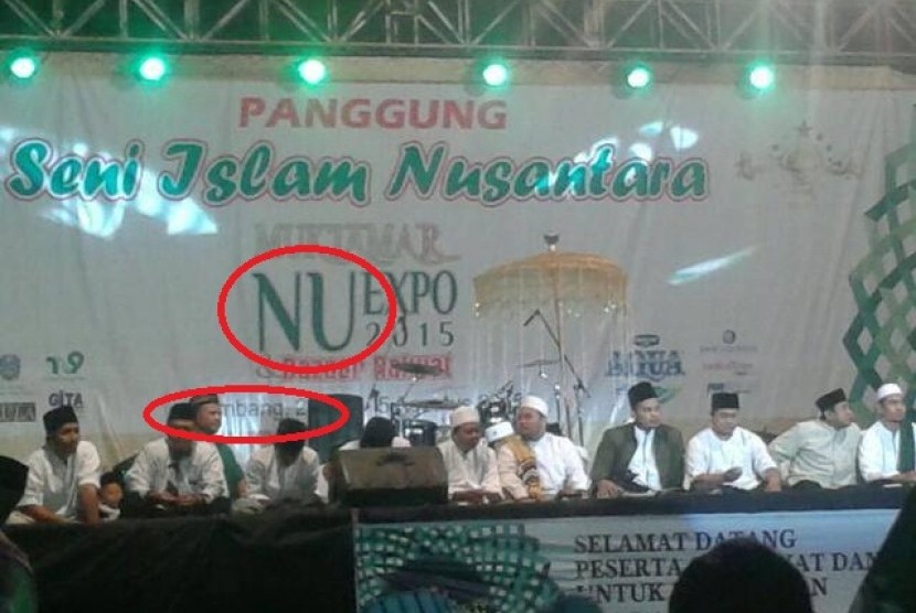 Panggung Seni Islam Nusantara yang menyajikan kegiatan pengajian sekaligus dangdut oplosan.