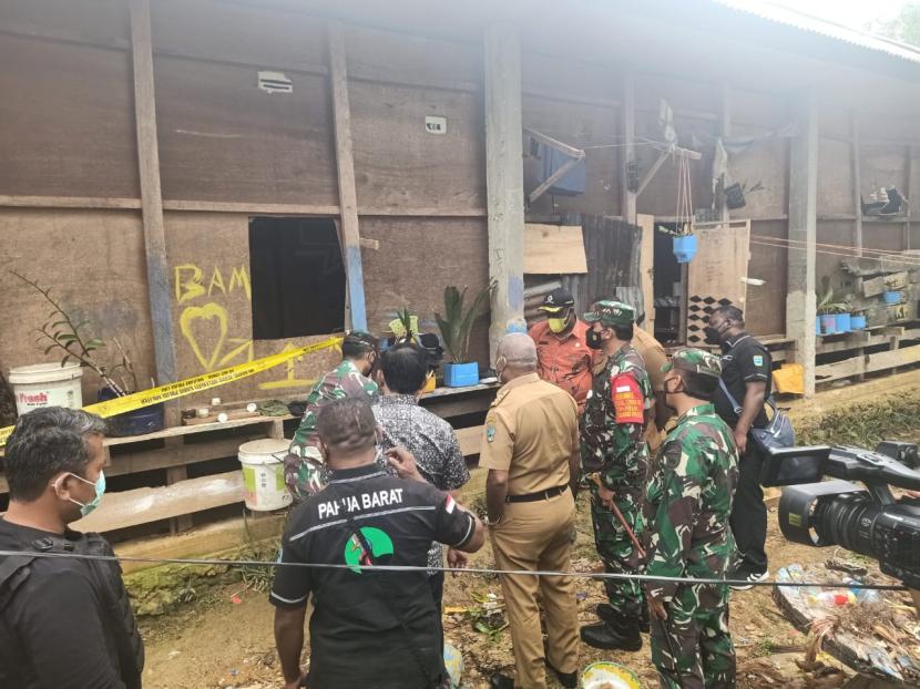 Dokumentasi lokasi penyerangan di Pos Koramil, Kampung Kisor, Distrik Aifat Selatan, Maybrat, Papua Barat.