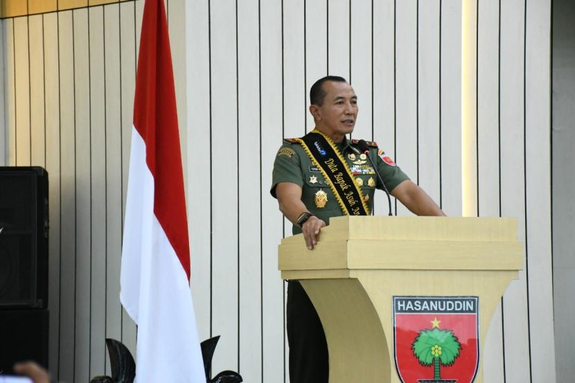 Panglima Komando Daerah Militer (Pangdam) XIV/Hasanuddin, Mayor Jenderal (Mayjen) Totok Imam Santoso.