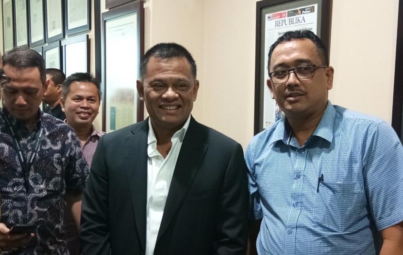 Panglima TNI periode 2015-2017 Jenderal (Purn) Gatot Nurmantyo saat mengunjungi kantor Harian Republika.