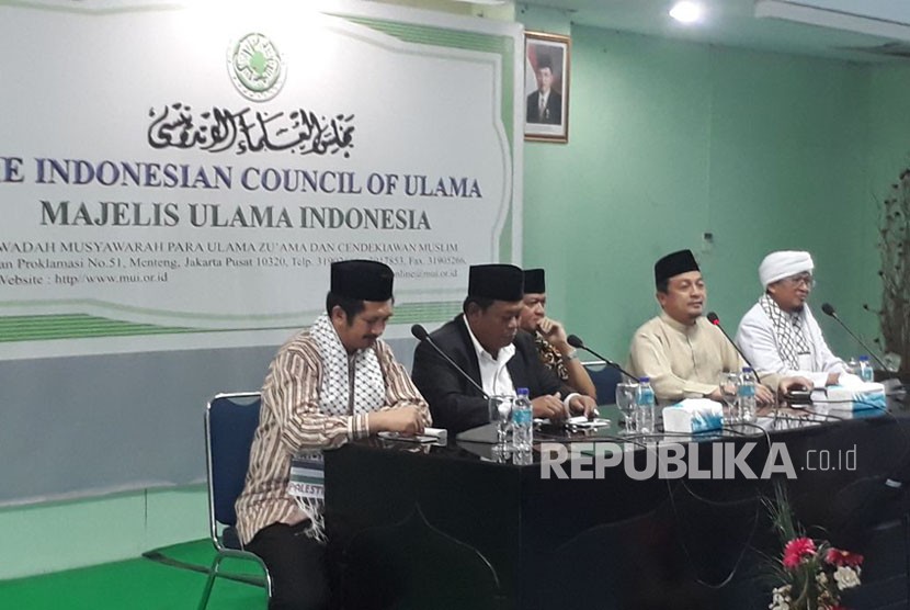 Panitia Aksi Indonesia Bersatu Bela Palestina menggelar konfrensi pers di Kantor MUI Pusat, Jakarta Pusat, Kamis (14/12). Aksi ini akan dipimpin langsung oleh Ketum MUI, KH Ma'ruf Amin.
