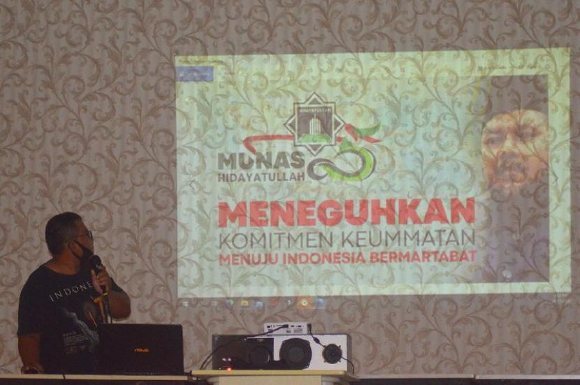 Panitia melakukan persiapan Munas V Hidayatullah secara virtual di Pesantren Hidayatullah Depok, Kalimulya, Cilodong, Jawa Barat, Selasa (27/10/2020). 