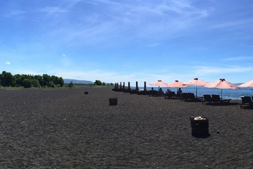 Pantai Boom di Banyuwangi