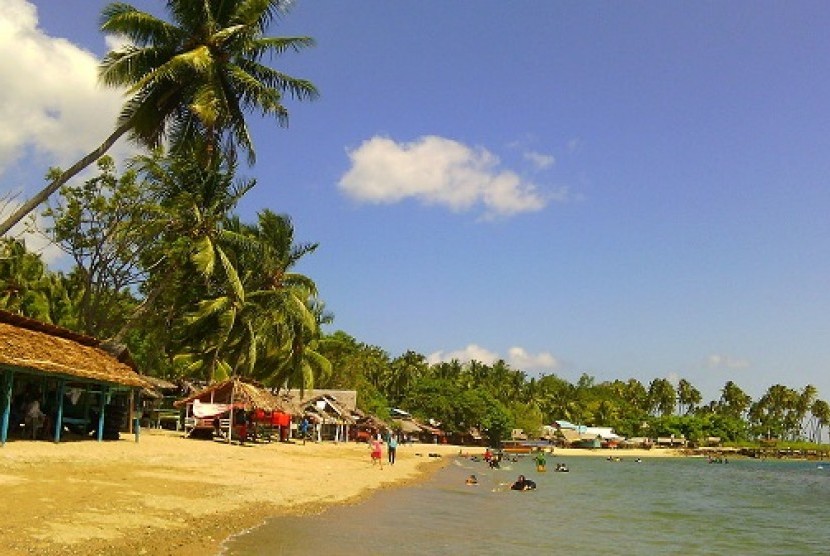 Pantai Botutonuo Gorontalo