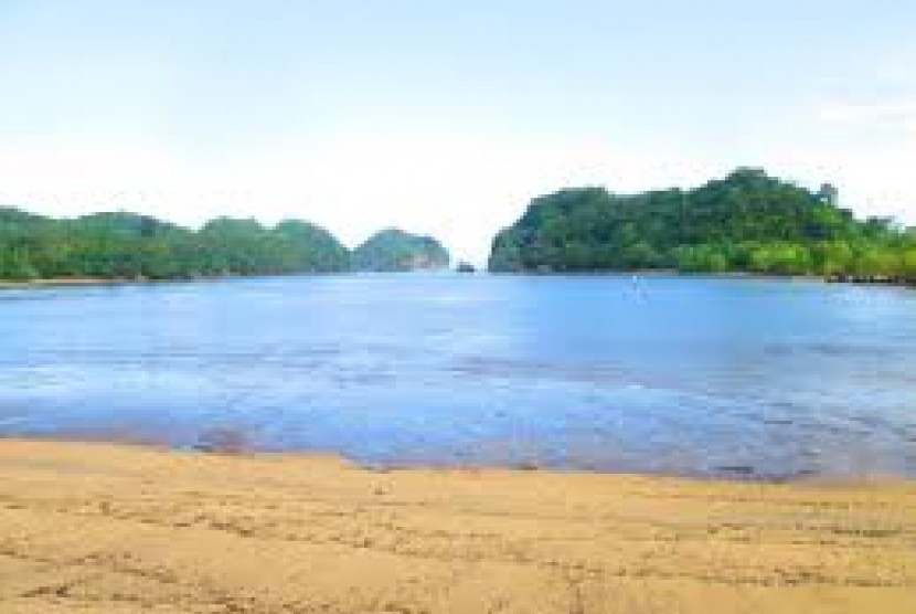 Pantai Clungup di kawasan Sendangbiru, Malang, Jatim.