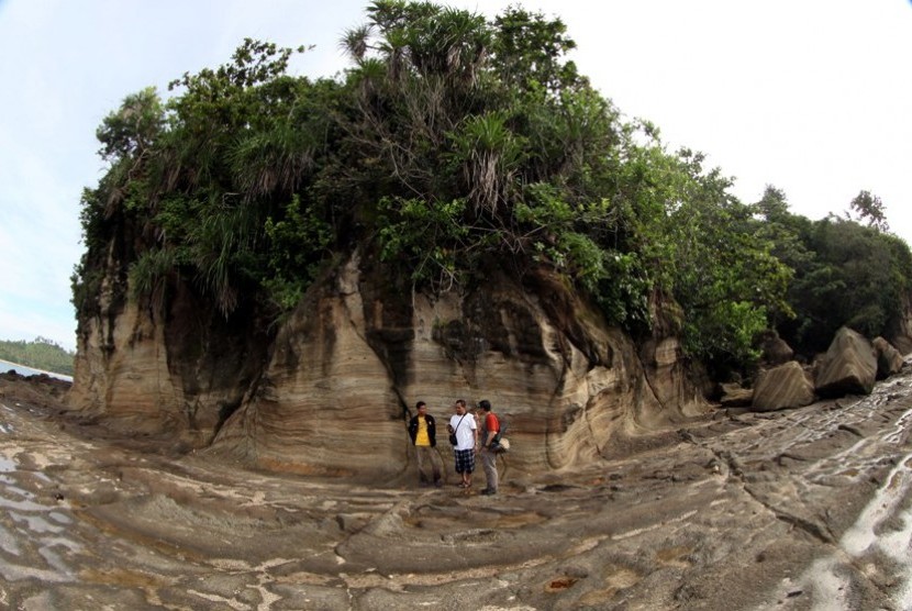 Pantai Karang Taraje, Sawarna, Banten