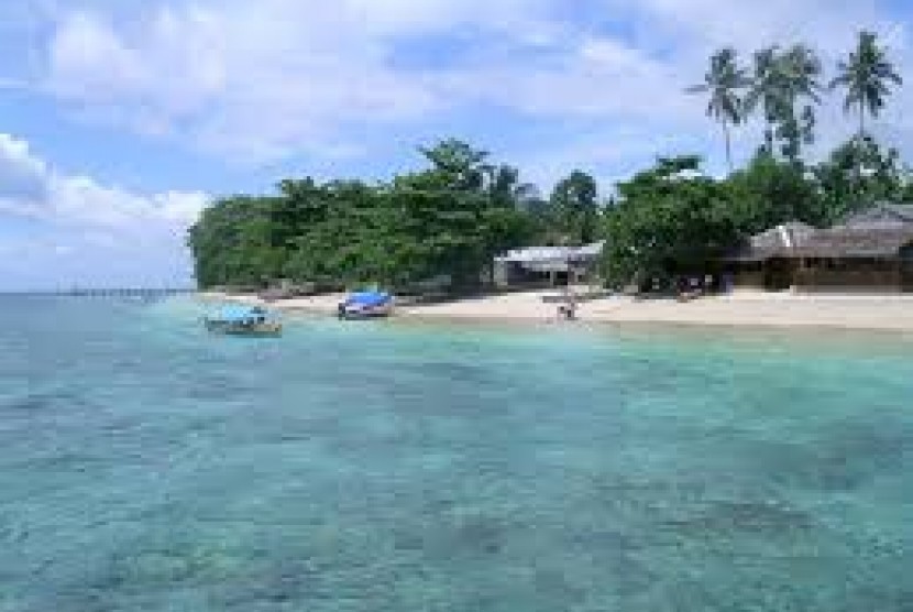 Pantai Malalayang (ilustrasi). Penataan kawasan wisata Pantai Malalayang diharapkan rampung akhir tahun ini.