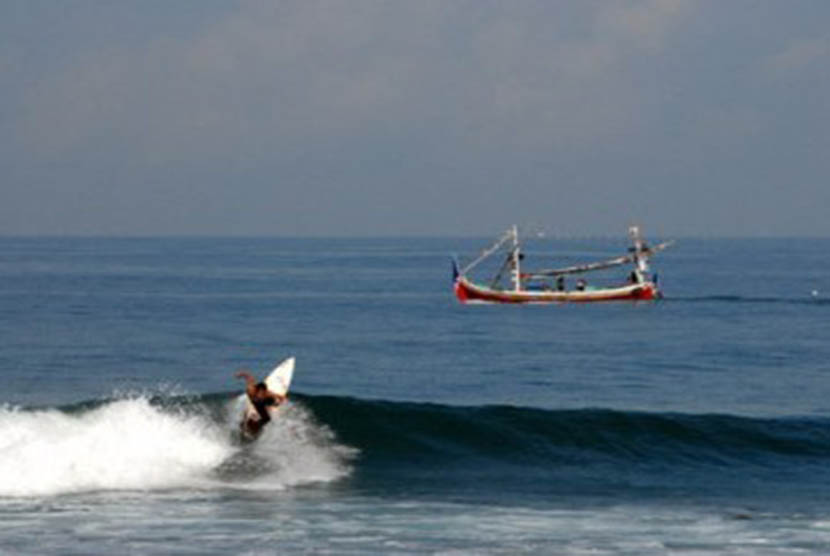 Pemerintah Pusat menyetujui dan menganggarkan dana sebesar Rp 50 miliar untuk menangani abrasi di Pantai Pabuahan, Kabupaten Jembrana, Bali pada tahun 2024.