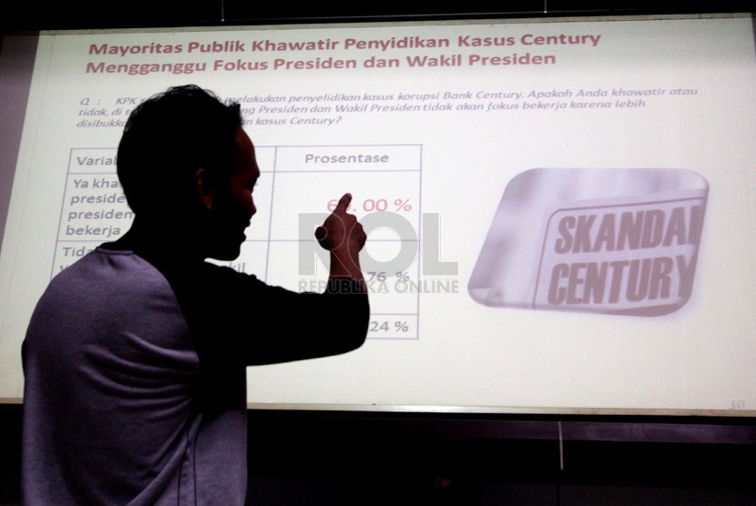  Paparan hasil survei LSI atas kinerja pemerintahan SBY selama jalannya pemilu 2014, di Jakarta, Ahad (22/12).