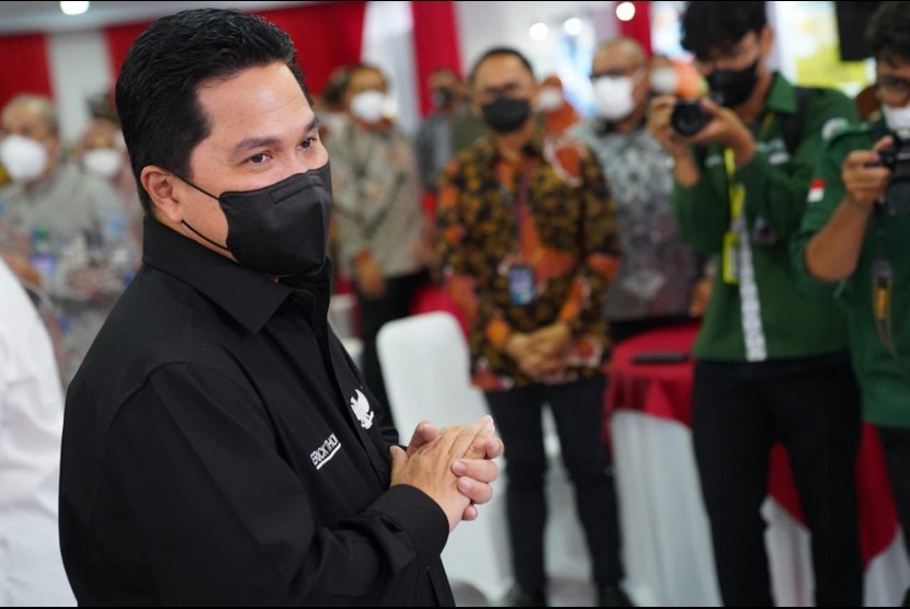 Menteri BUMN Erick Tohir: Dalam survei 'Rembuk Rakyat' yang adakan Partai Solidaritas Indonesia (PSI) Erick Thohir bersaing ketat dengan Gubernur Jateng Ganjar Pranowo sebagai pemimpin yang pantas setelah Presiden Jokowi.