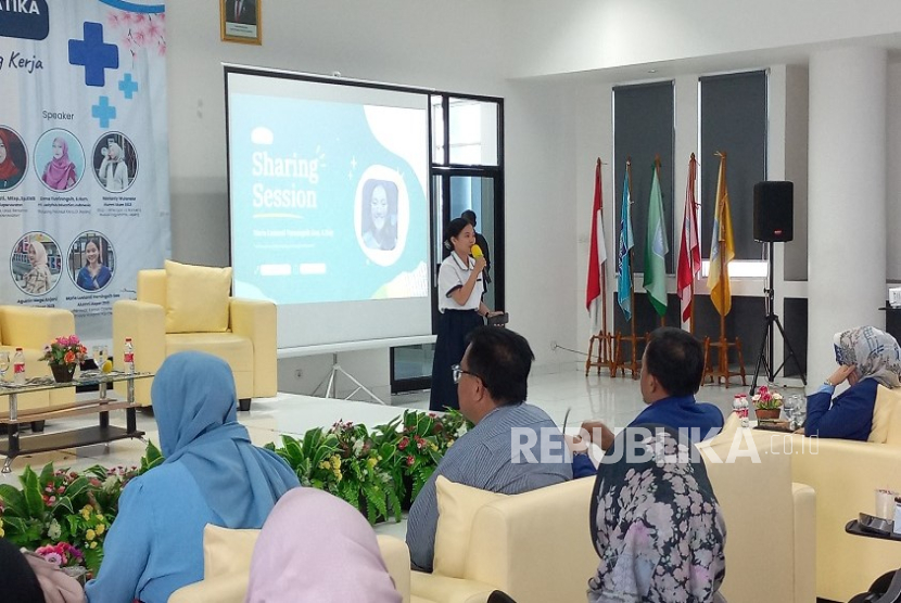 Testimoni Penuh Motivasi! Alumni Bukakan Jalan Menuju Karier Keperawatan yang Gemilang