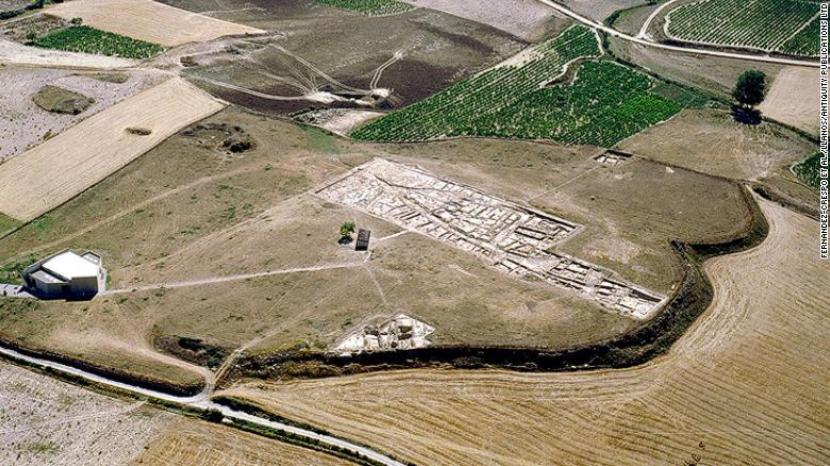 Para arkeolog menemukan bukti pembantaian zaman besi di Kota kuno La Hoya di Basque, Spanyol Utara.