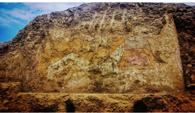 Para Arkeolog menemukan sebuah bangunan upacara kuno yang dibangun ribuan tahun yang lalu di wilayah La Libertad di barat laut Peru, Amerika Selatan.