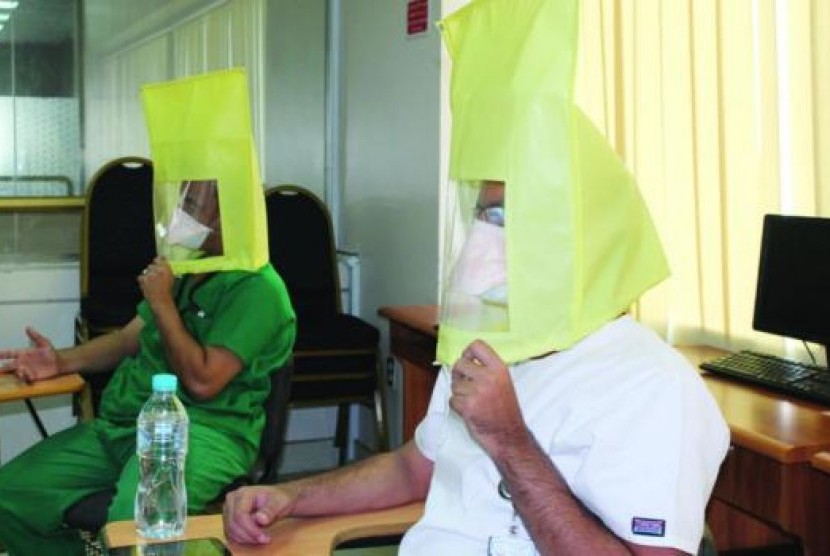 Para dokter di Saudi jalani pelatihan pencegahan dan penanganan mers dan ebola selama musim haji.