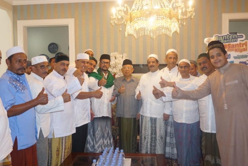 Para habib dari Jawa Timur menyatakan dukungan untuk cawapres no 01, KH Maruf Amin
