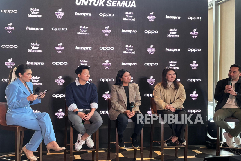 Para legenda bulu tangkis Indonesia dalam konferensi pers di Jakarta, Rabu (25/6/2025). Delapan legenda bulu tangkis Indonesia yang juga peraih medali emas Olimpiade akan beraksi di lapangan untuk acara amal pada 22 Juli 2025..
