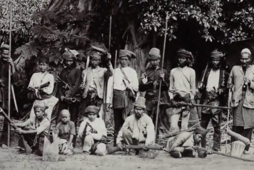 Tgk Abdul Jalil meninggal syahid dikepung pasukan Jepang. Para pejuang Aceh.