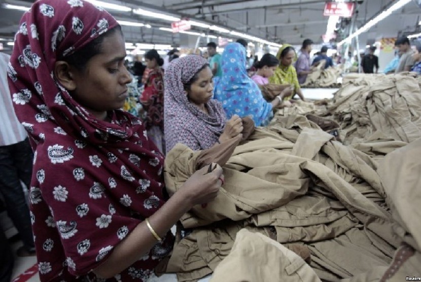 Padamnya listrik di Bangladesh telah menghentikan sektor garmen dan layanan telekomunikasi selama sekitar 10 jam.