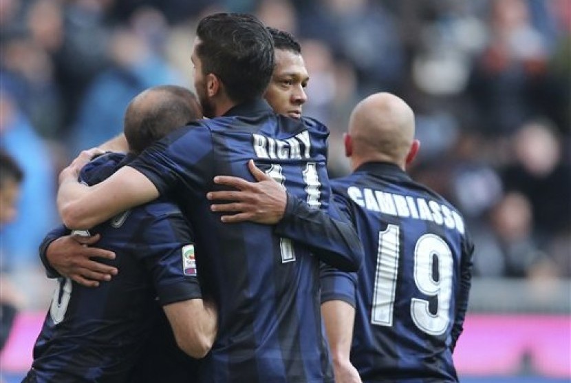 Para pemain Inter Milan merayakan gol (ilustrasi)