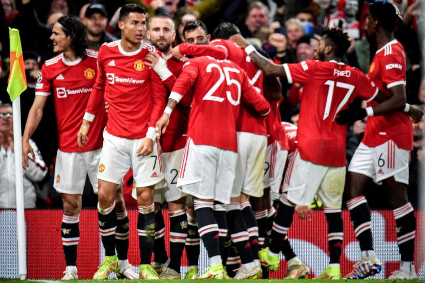 Para pemain Manchester United (MU) merayakan gol ke gawang Atalanta.