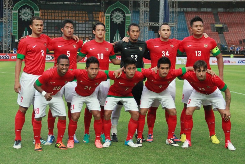 Para pemain Timnas Indonesia yang turun pada laga persahabatan melawan Kamerun di Gelora Bung Karno, Sabtu (17/11).