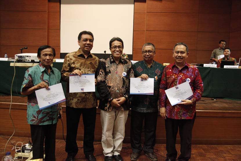 Para pembicara seminar nasional kurikulum di Bandung, pekan lalu.