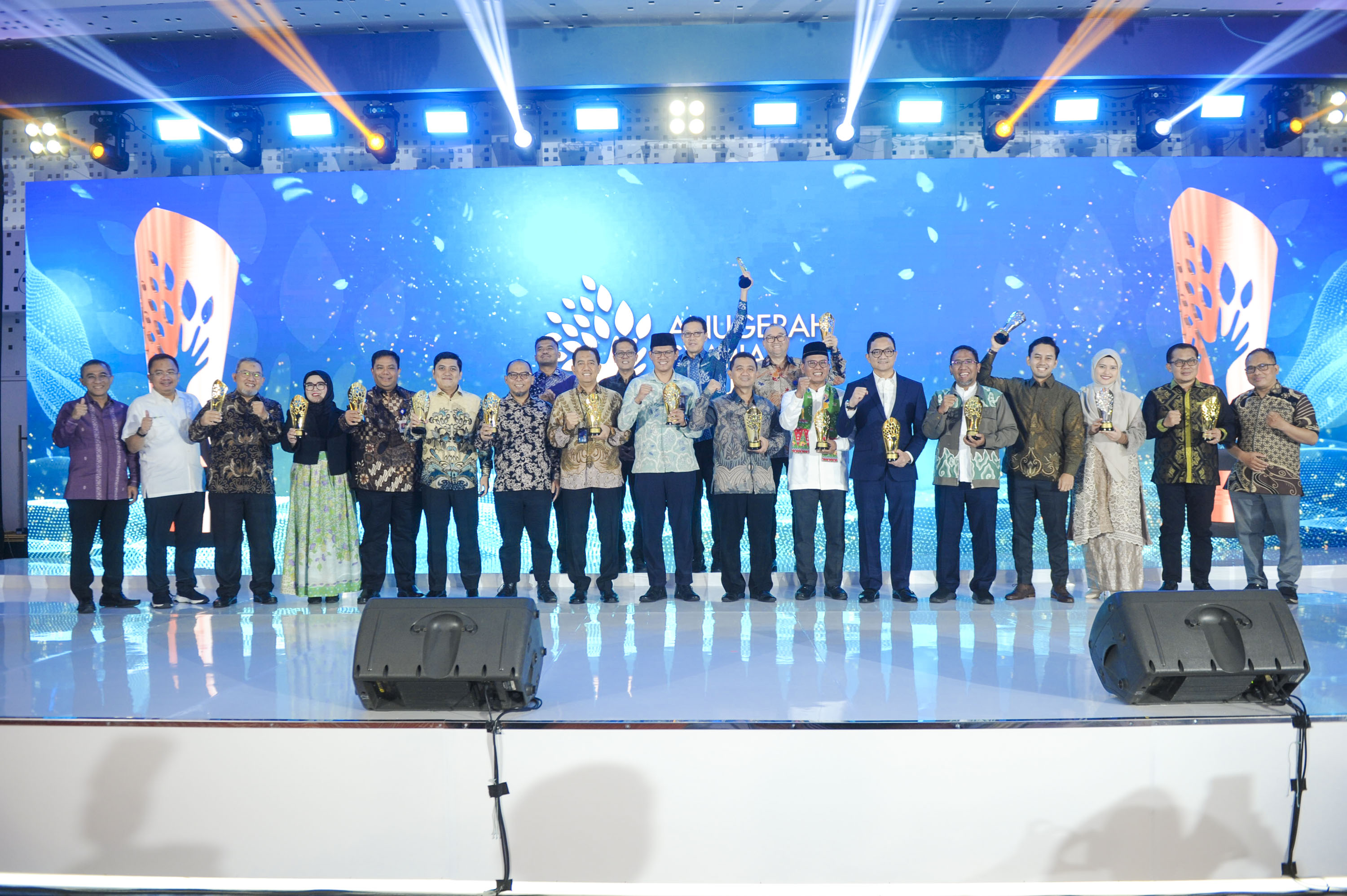 Para pemenang ASR 2025 berfoto bersama.