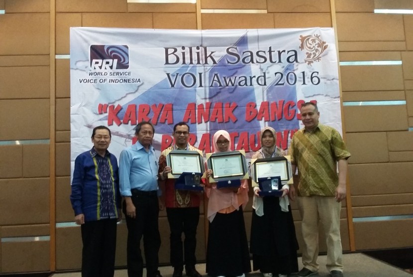 Para pemenang Bilik Sastra VOI Award 2016 diundang ke Jakarta untuk menerima hadiah, Ahad (6/11/2016).